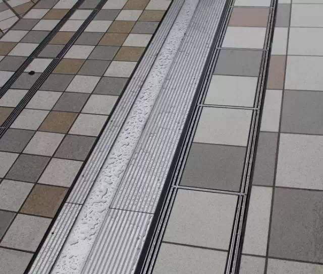 成品排水沟案例图.jpg